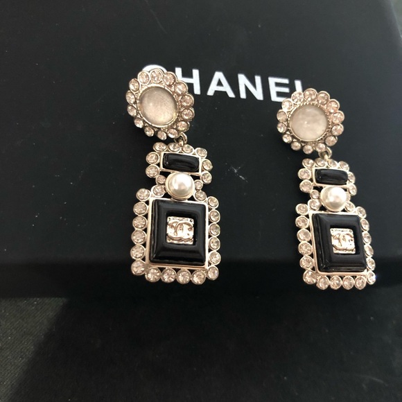 Chanel earrings brand new - Picture 2 of 4